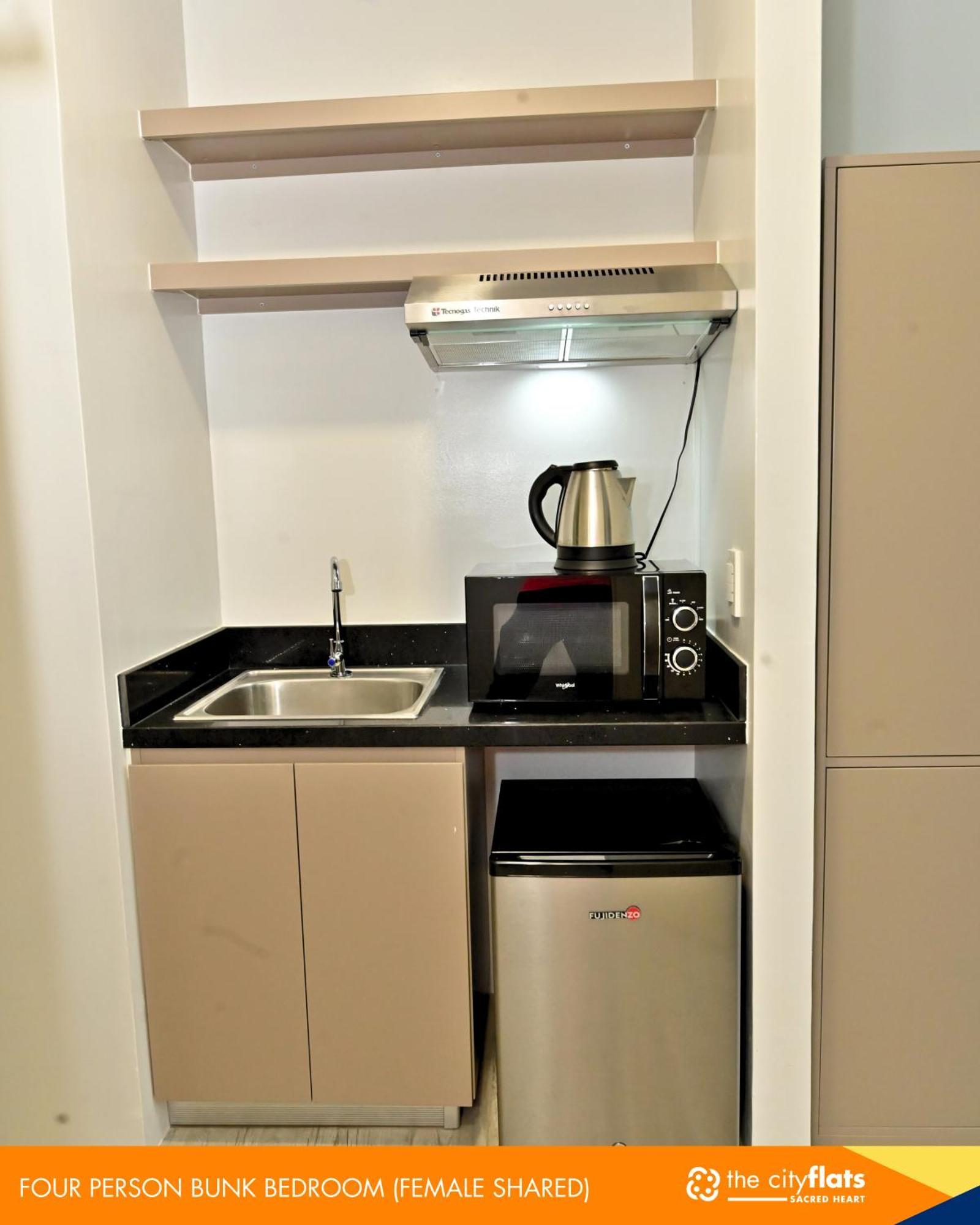 The City Flats Sacred Heart Makati City Kamer foto